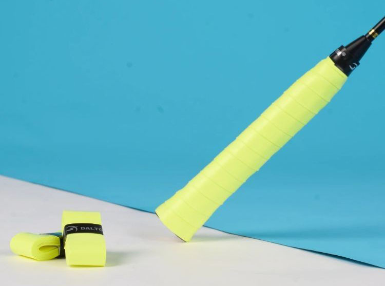 Racket grip tape overgrip for badminton and tennis rackets